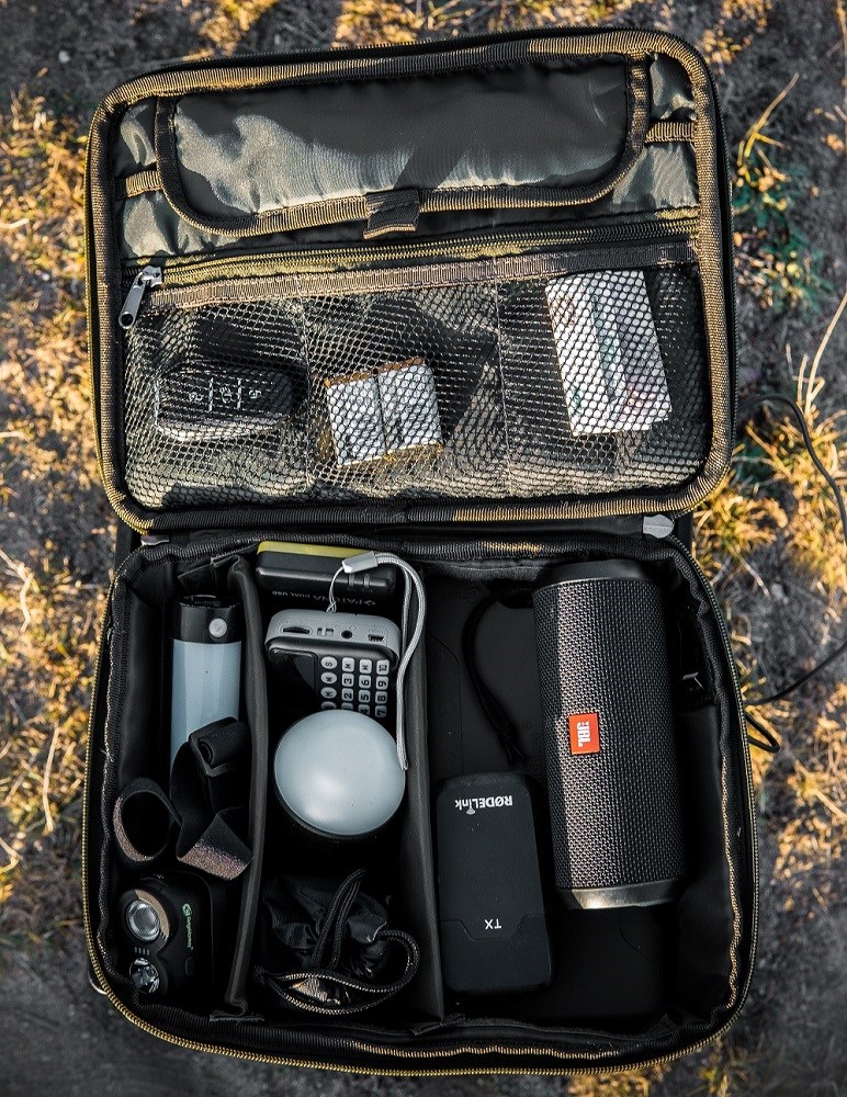 Giants Fishing Pouzdro Electronics Eva Table Bag (8)